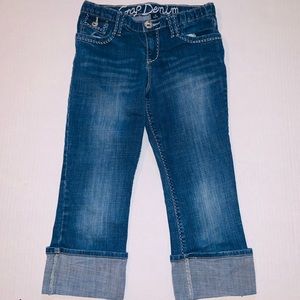 GAP capri denim cuff jeans.